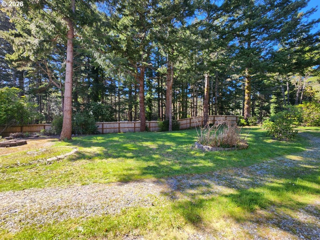 92504 PARADISE POINT RD