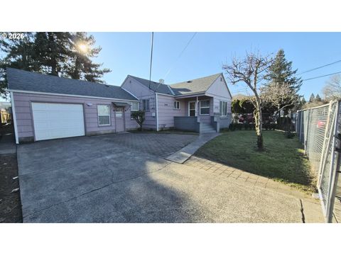 8816 SE LAFAYETTE ST Portland OR 97266