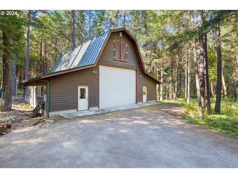 A home in Rogue River