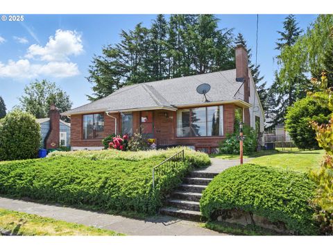 4514 NE CAMPAIGN ST Portland OR 97218
