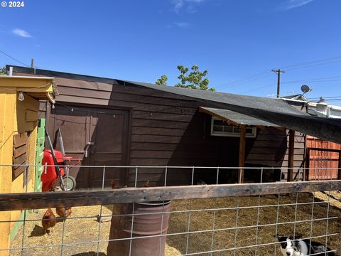 A home in Hermiston