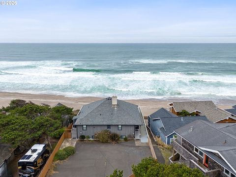 5095 W BELLE CIR Depoe Bay OR 97341