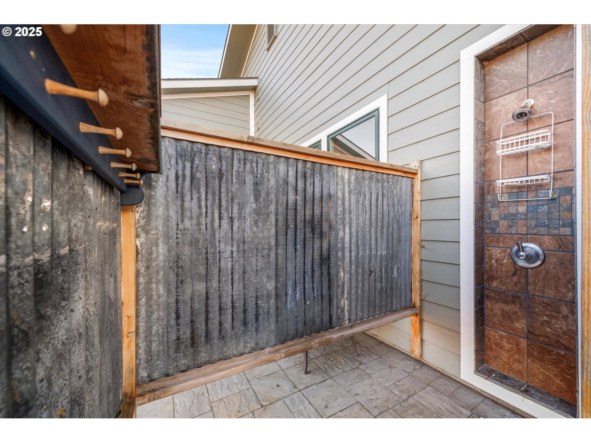 Richland, Oregon 97870, United States, 3 Bedrooms Bedrooms, ,3 BathroomsBathrooms,Residential,Active,91237