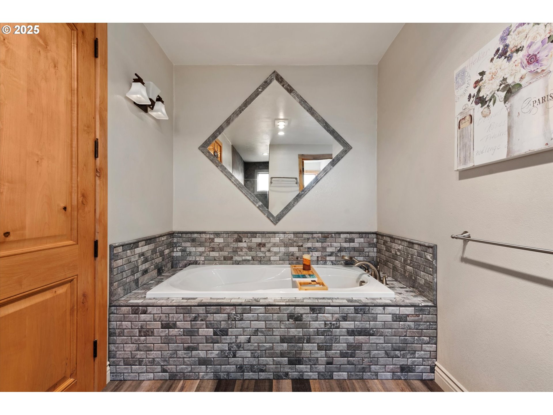 Richland, Oregon 97870, United States, 3 Bedrooms Bedrooms, ,3 BathroomsBathrooms,Residential,Active,91237