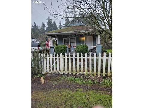5808 SE HAZEL PL Milwaukie OR 97222