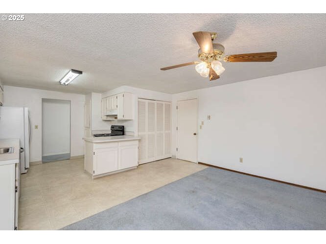 Gladstone, Oregon 97027, United States, 3 Bedrooms Bedrooms, ,2 BathroomsBathrooms,Residential,Active,247730