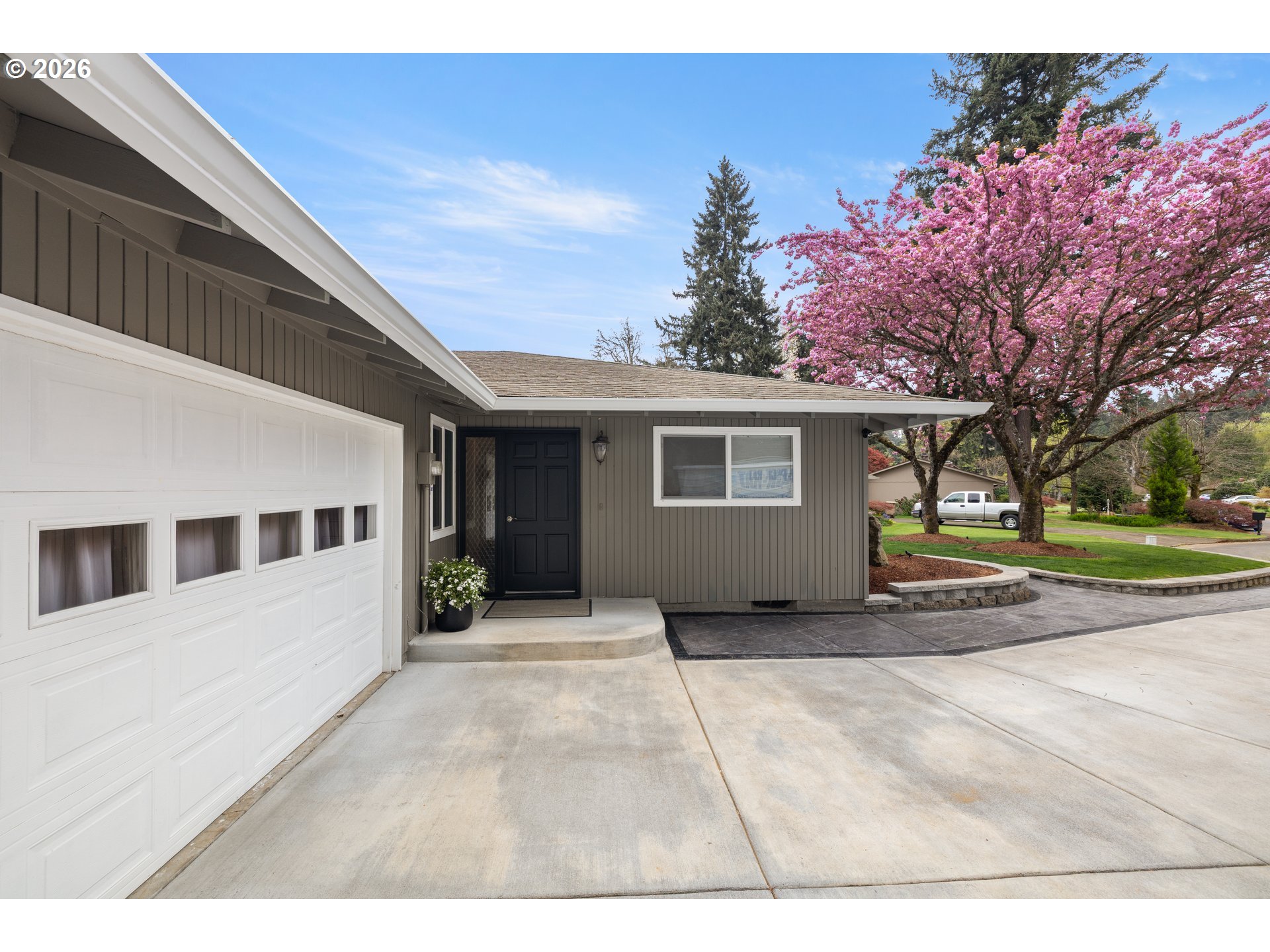 15822 SE ALPENGLADE CT