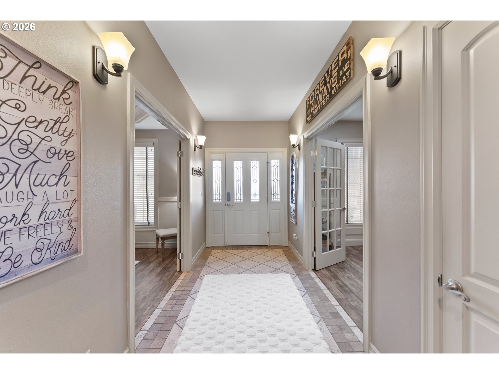 2402 NW CANTERBURY DR