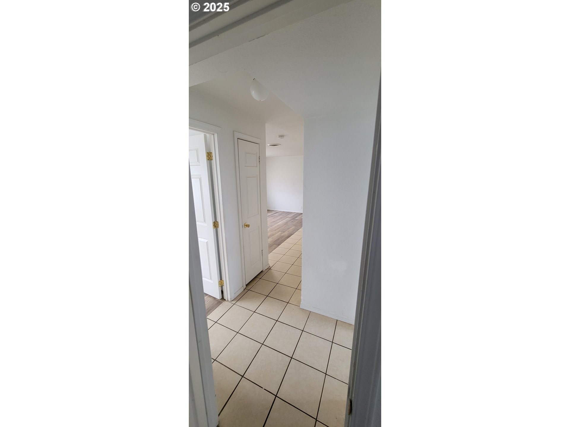 704 SW WILSON LN