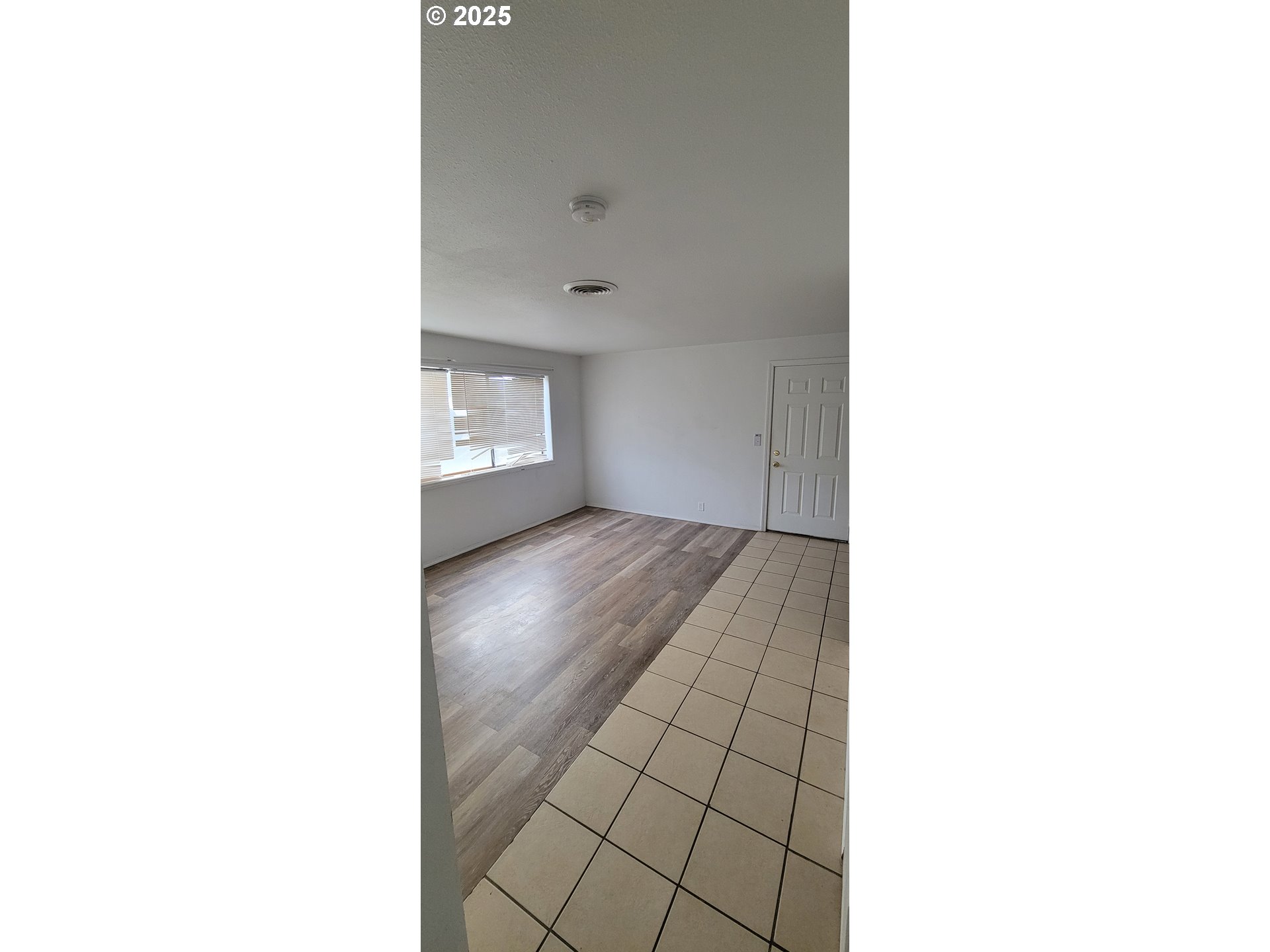 704 SW WILSON LN