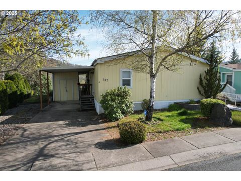 A home in Roseburg