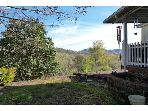A home in Roseburg