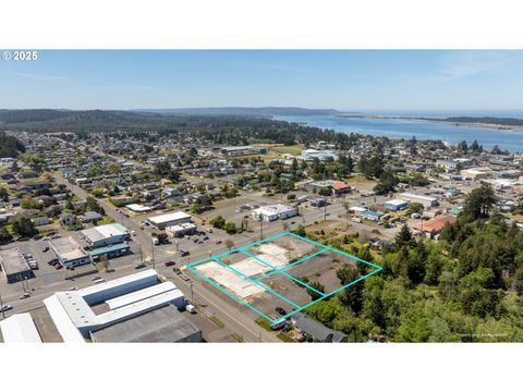 1088 NEWMARK AVE Coos Bay OR 97420