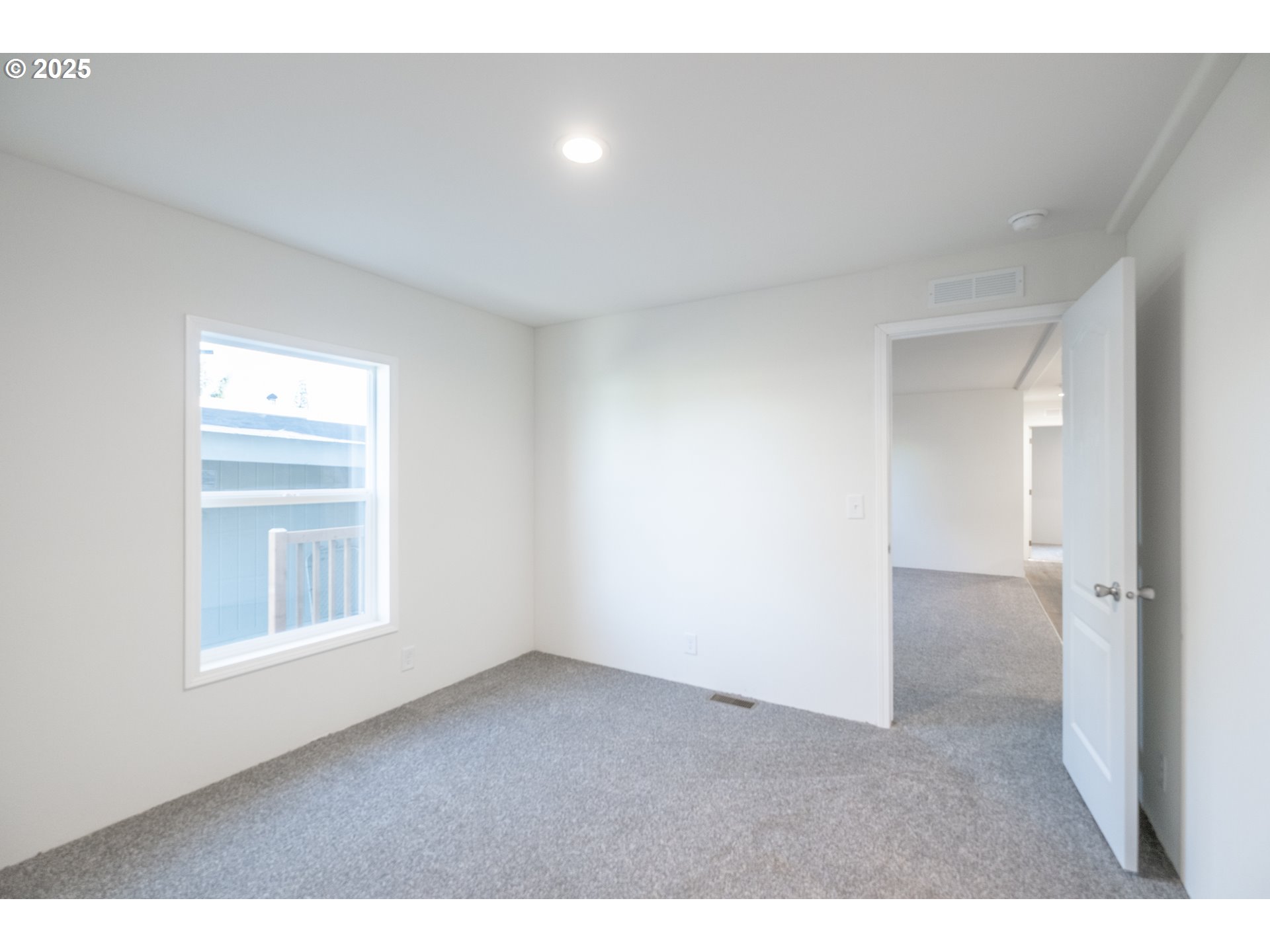 Salem, Oregon 97305, United States, 3 Bedrooms Bedrooms, ,2 BathroomsBathrooms,Residential,Active,191239