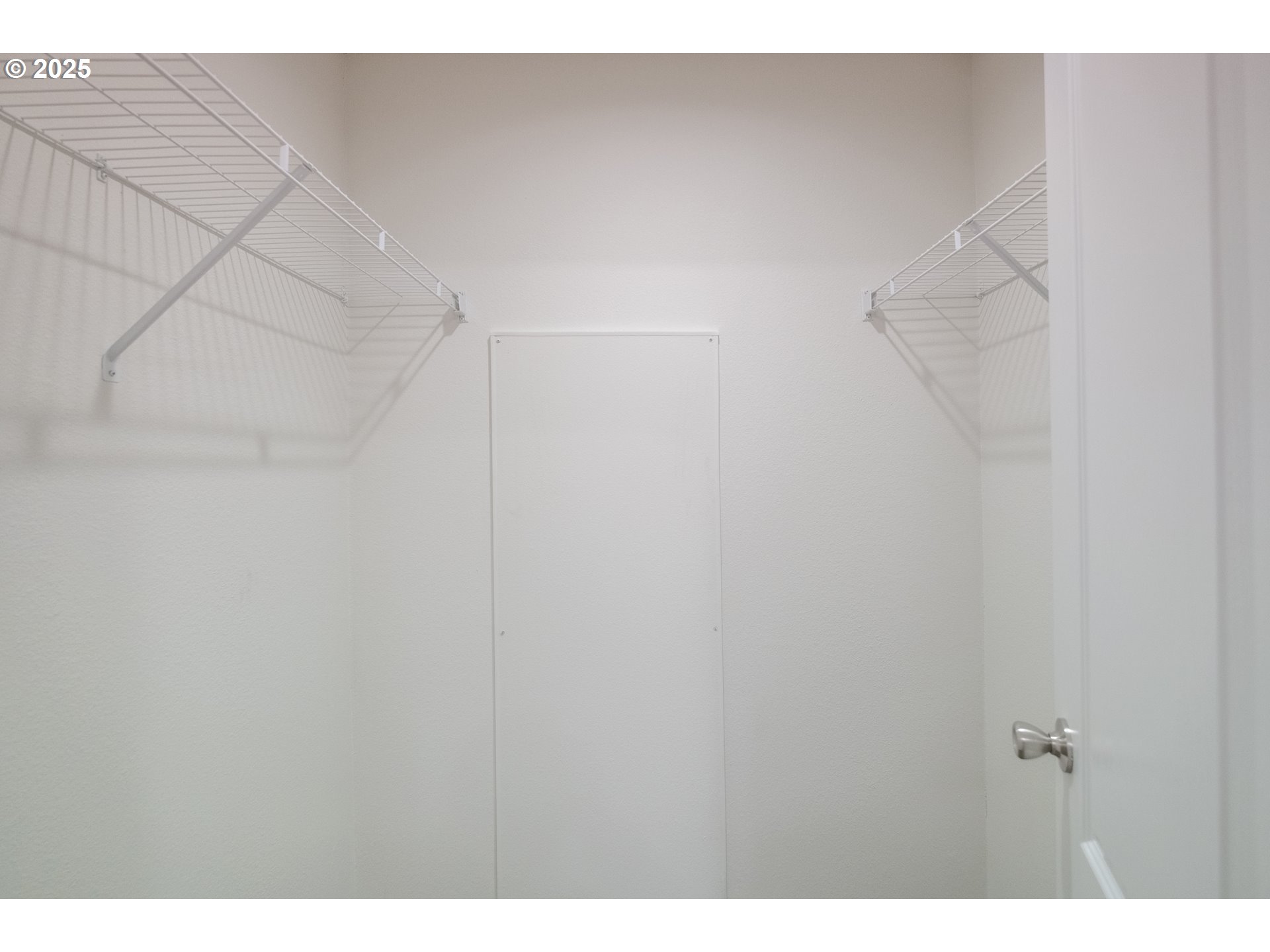 Salem, Oregon 97305, United States, 3 Bedrooms Bedrooms, ,2 BathroomsBathrooms,Residential,Active,191239