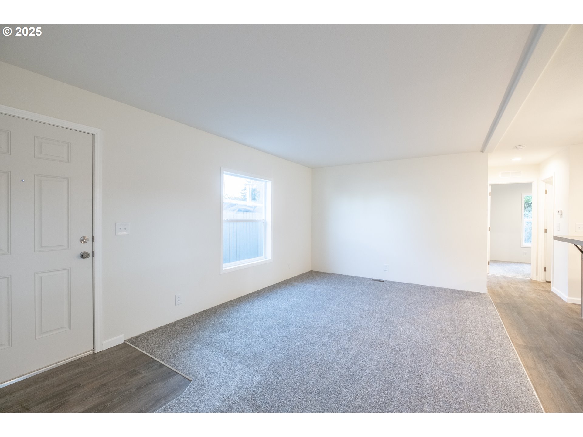 Salem, Oregon 97305, United States, 3 Bedrooms Bedrooms, ,2 BathroomsBathrooms,Residential,Active,191239