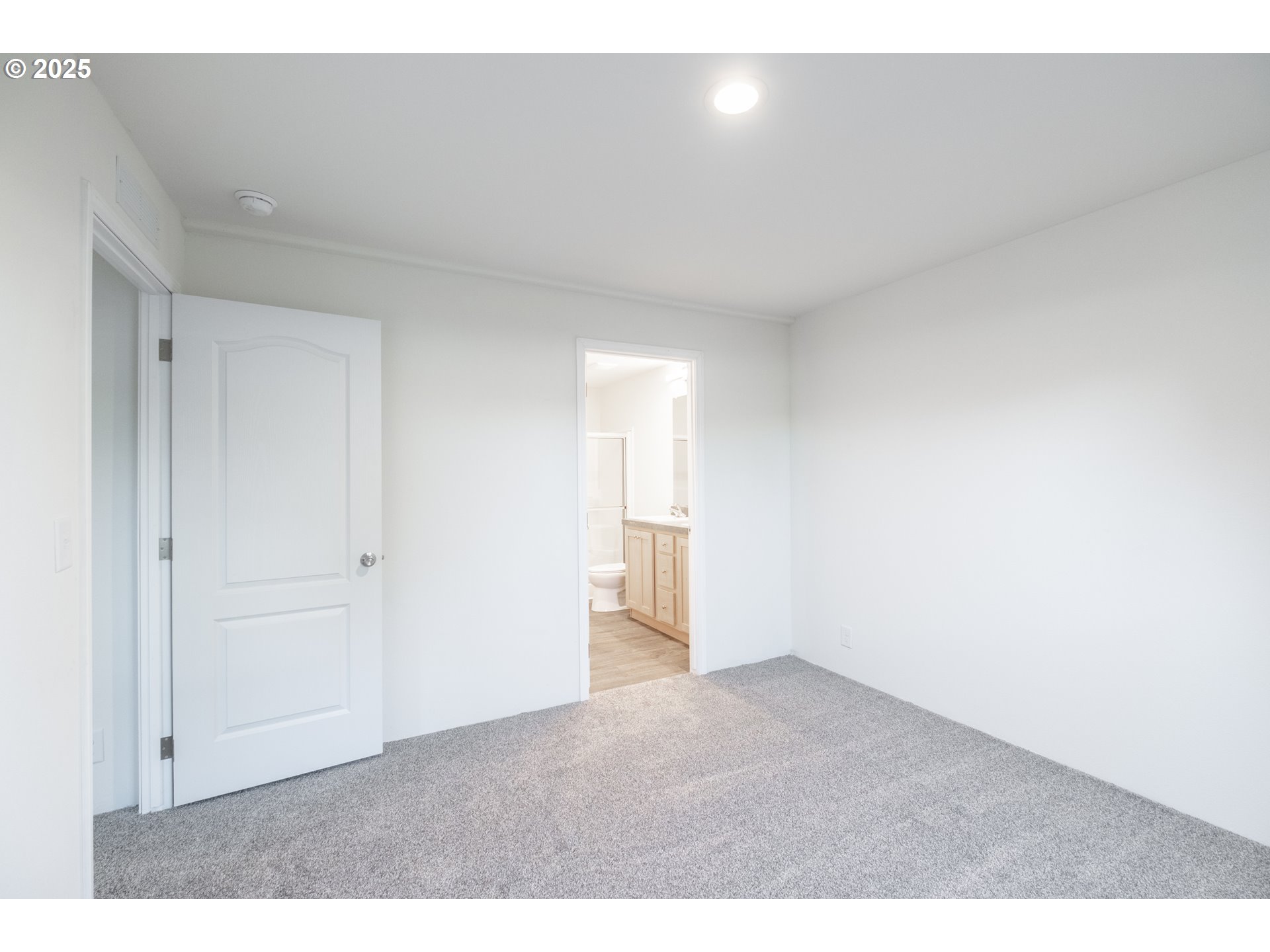 Salem, Oregon 97305, United States, 3 Bedrooms Bedrooms, ,2 BathroomsBathrooms,Residential,Active,191239