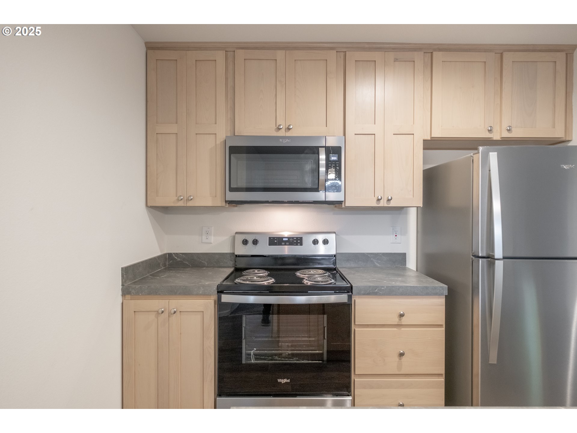 Salem, Oregon 97305, United States, 3 Bedrooms Bedrooms, ,2 BathroomsBathrooms,Residential,Active,191239