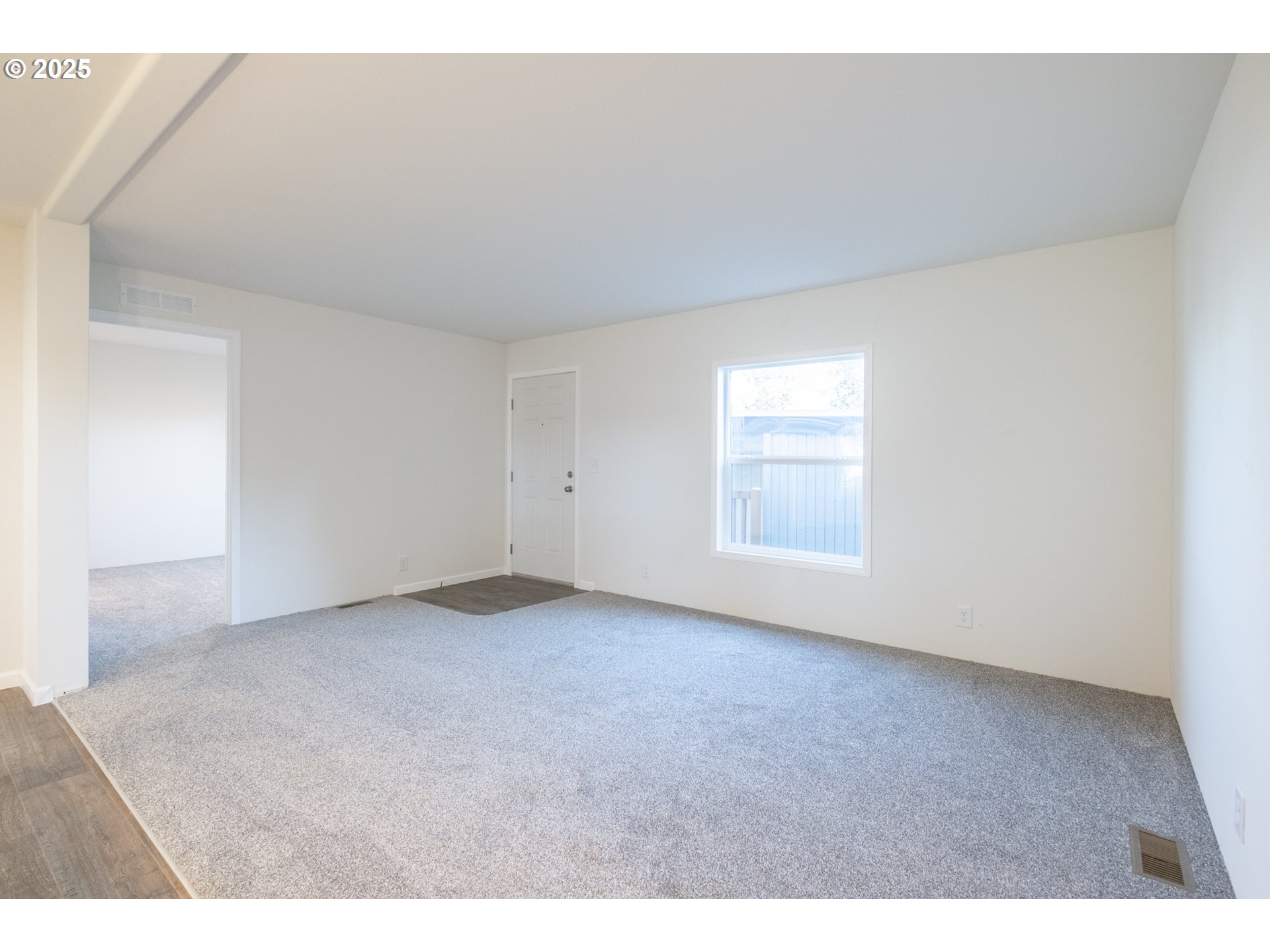 Salem, Oregon 97305, United States, 3 Bedrooms Bedrooms, ,2 BathroomsBathrooms,Residential,Active,191239