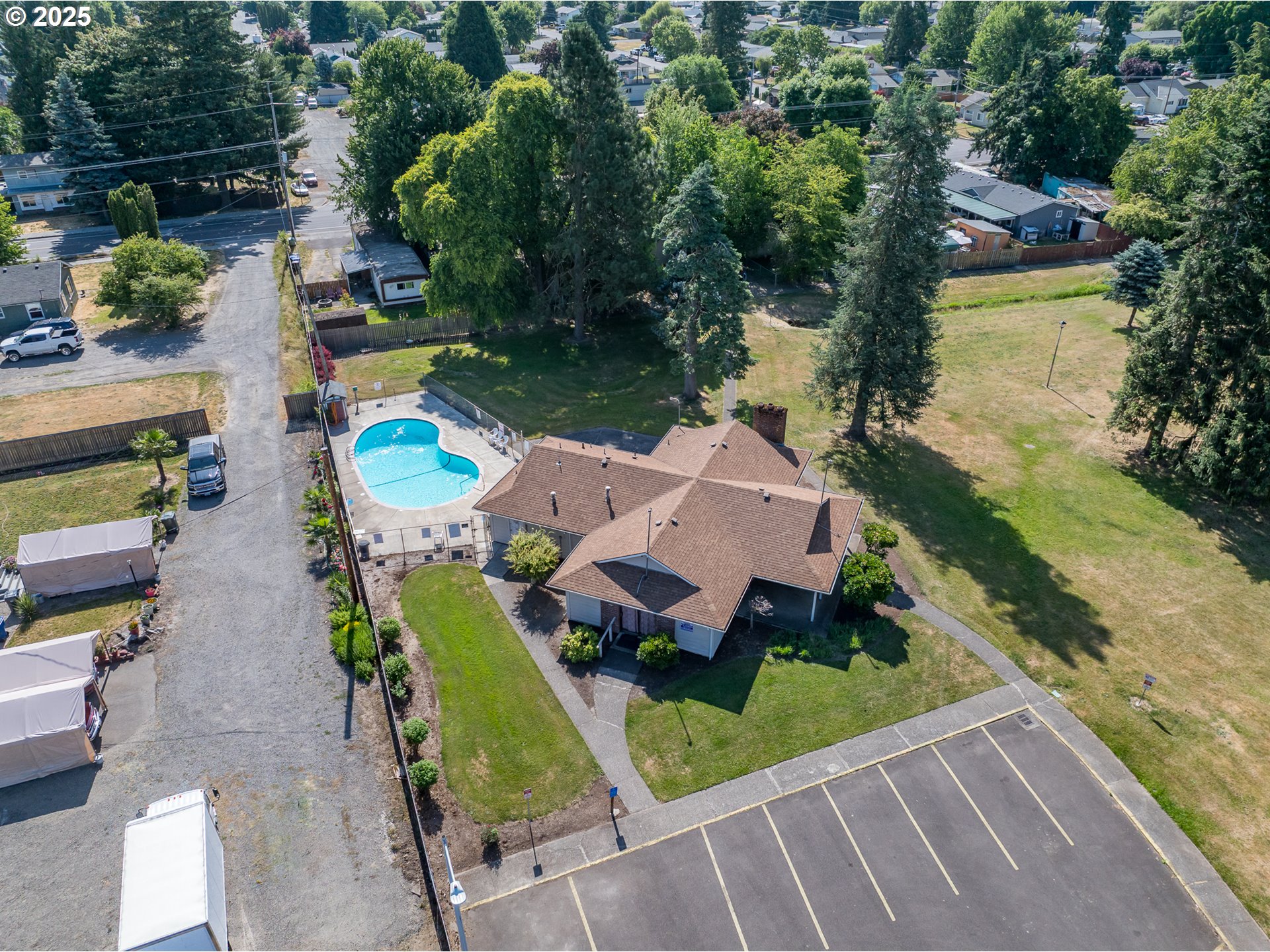 Salem, Oregon 97305, United States, 3 Bedrooms Bedrooms, ,2 BathroomsBathrooms,Residential,Active,191239