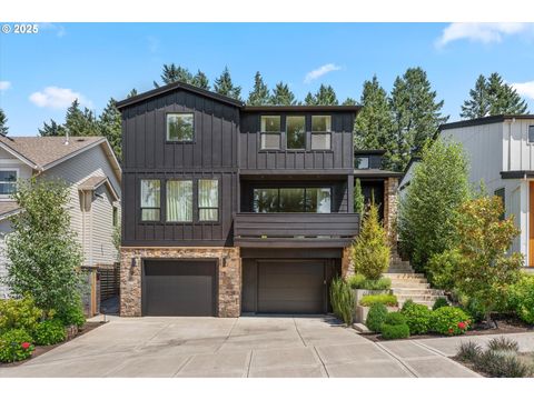 5135 Heron DR West Linn OR 97068