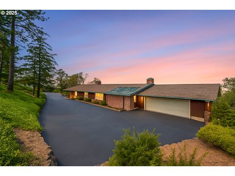 115 W SCENIC DR The Dalles OR 97058