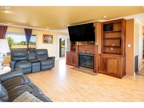 Tiny photo for 33195 Camas Swale Rd, Creswell, OR 97426 (MLS # 739963684)