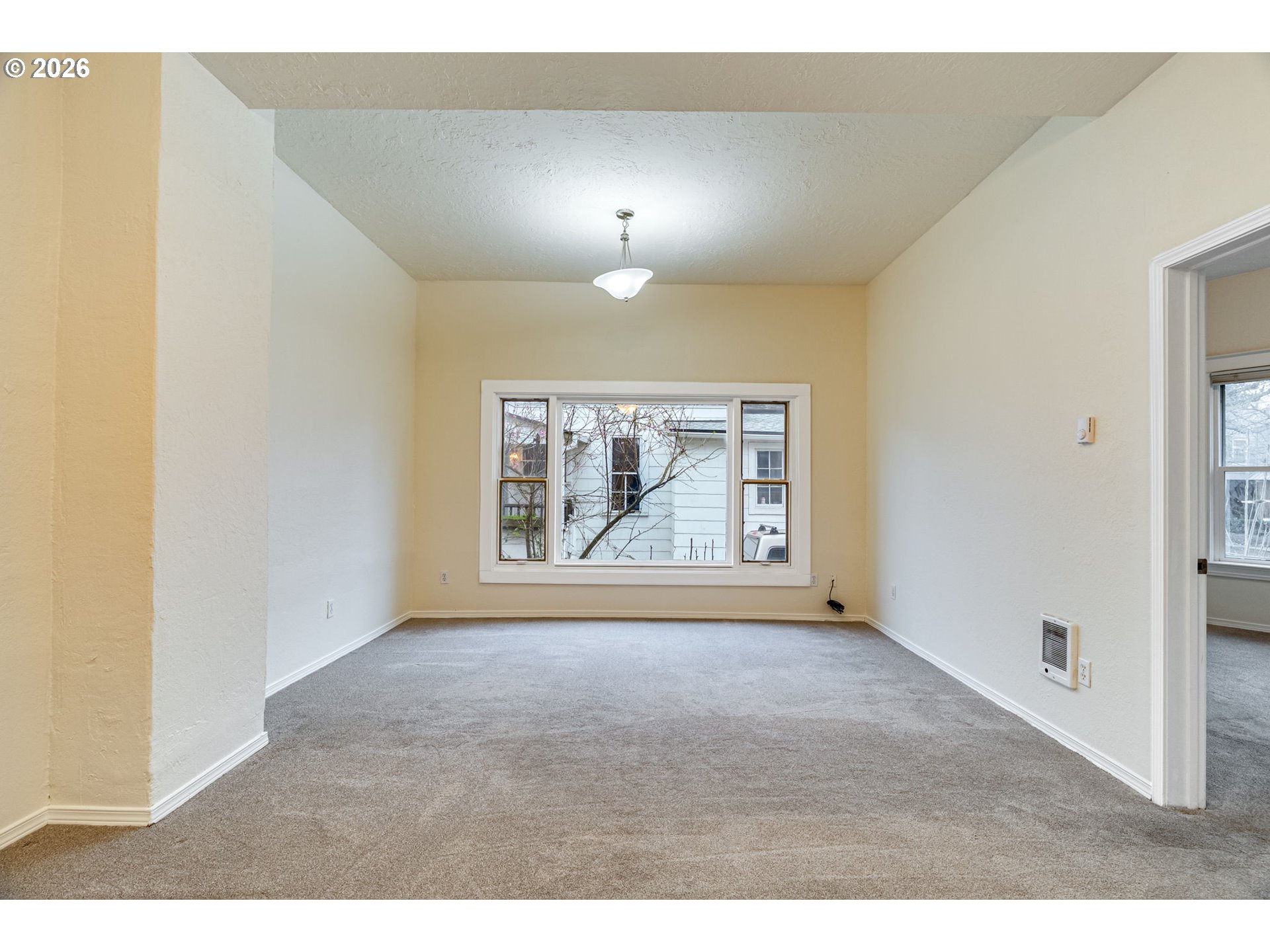 5814 N MISSISSIPPI AVE