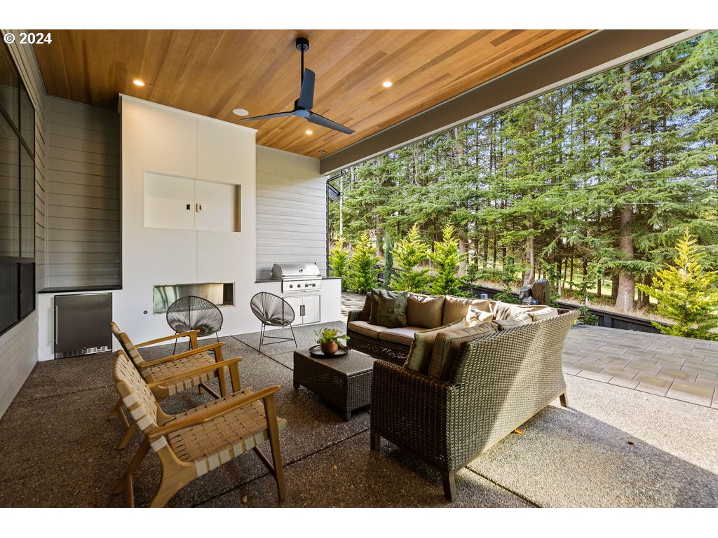NE 43rd CIR Lot 1