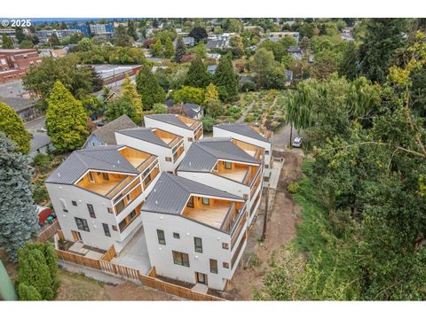 4629 N Campbell AVE Portland OR 97206