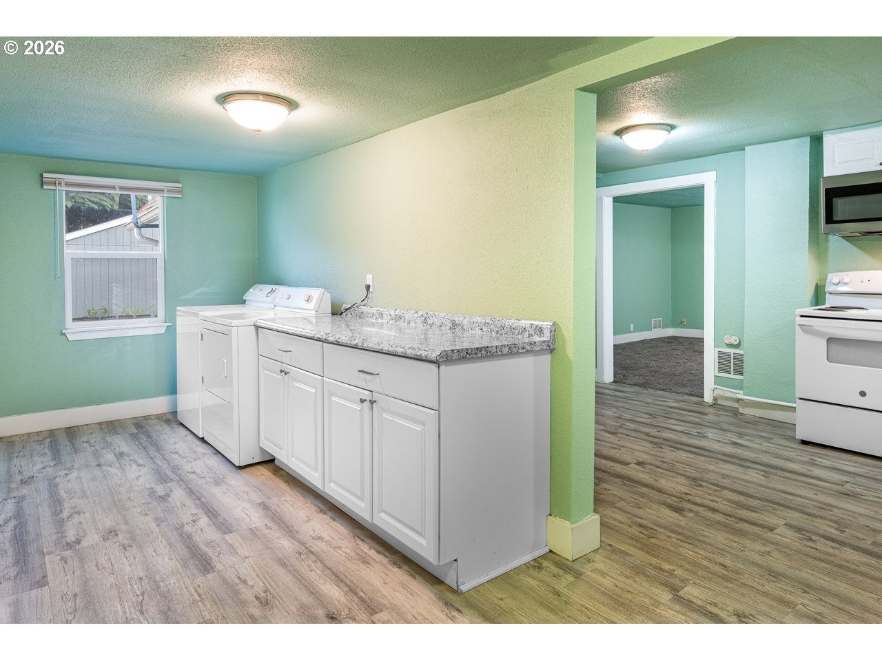 4250 NE HIGHWAY 20