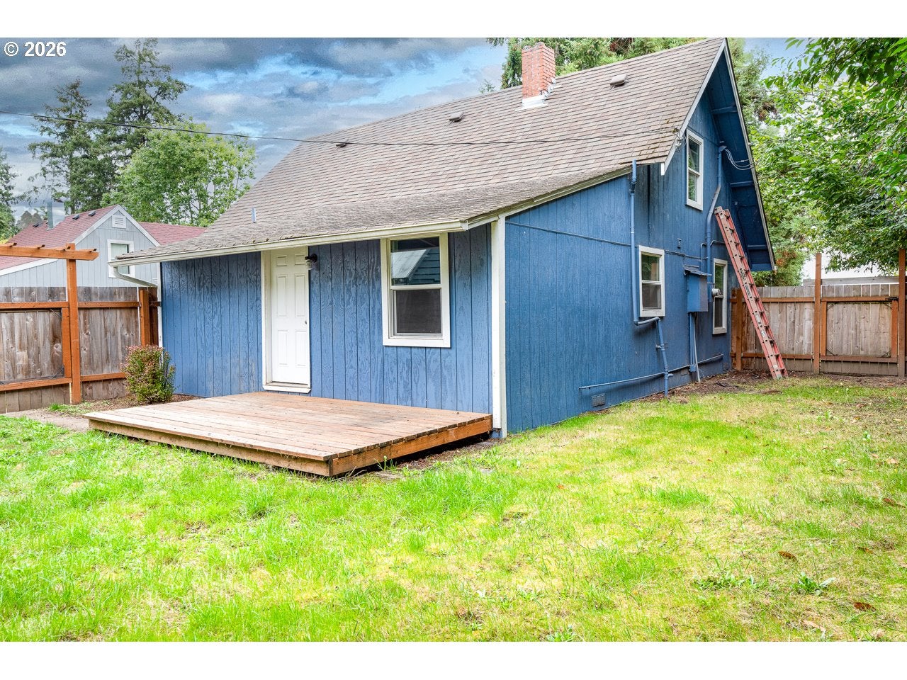 4250 NE HIGHWAY 20