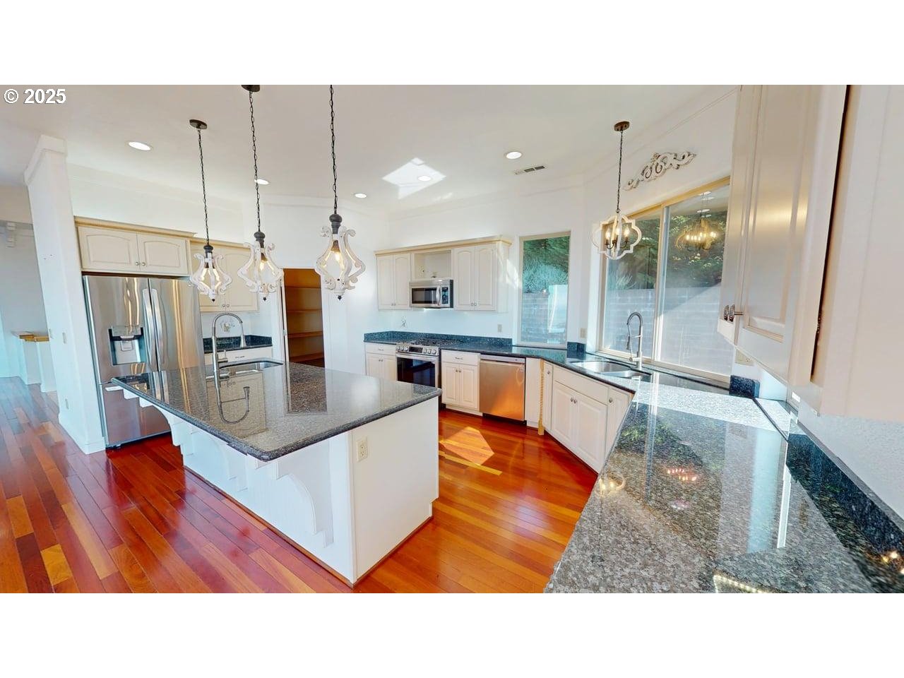 From Crescent City to Harris Beach, soak in breathtaking Pacific views – image 7