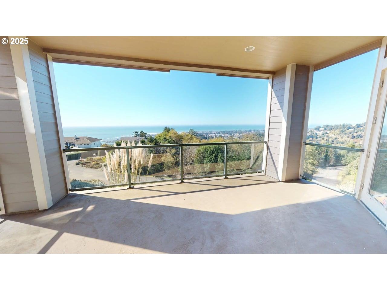 From Crescent City to Harris Beach, soak in breathtaking Pacific views – image 32