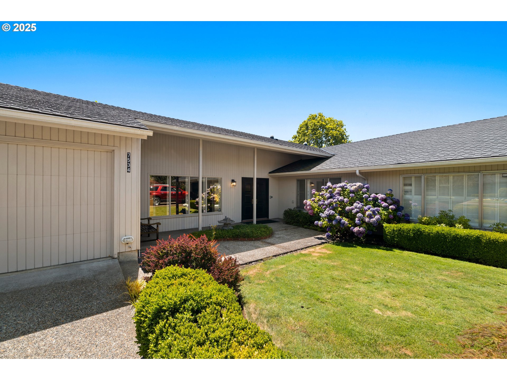 7534 SW CLEAR HILLS TER