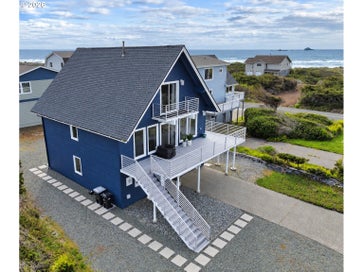 93890 PEBBLE PL Gold Beach OR 97444