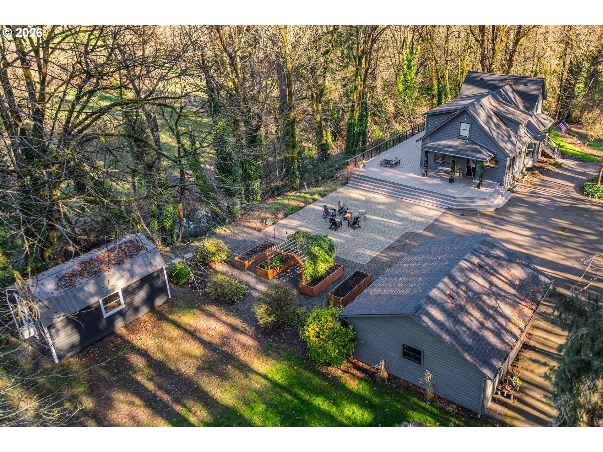 24085 NE SUNNYCREST RD