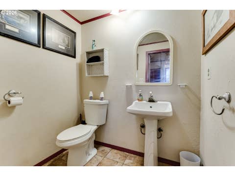 Tiny photo for 85950 Edenvale Rd, Pleasant Hill, OR 97455 (MLS # 256427965)