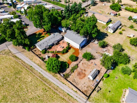 Tiny photo for 85950 Edenvale Rd, Pleasant Hill, OR 97455 (MLS # 256427965)