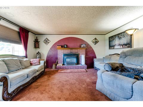 Tiny photo for 85950 Edenvale Rd, Pleasant Hill, OR 97455 (MLS # 256427965)