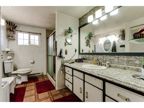 Tiny photo for 85950 Edenvale Rd, Pleasant Hill, OR 97455 (MLS # 256427965)