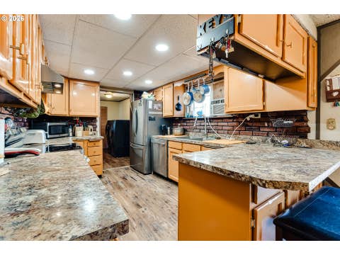 Tiny photo for 85950 Edenvale Rd, Pleasant Hill, OR 97455 (MLS # 256427965)