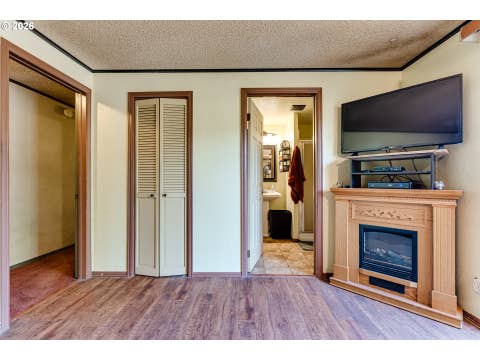 Tiny photo for 85950 Edenvale Rd, Pleasant Hill, OR 97455 (MLS # 256427965)