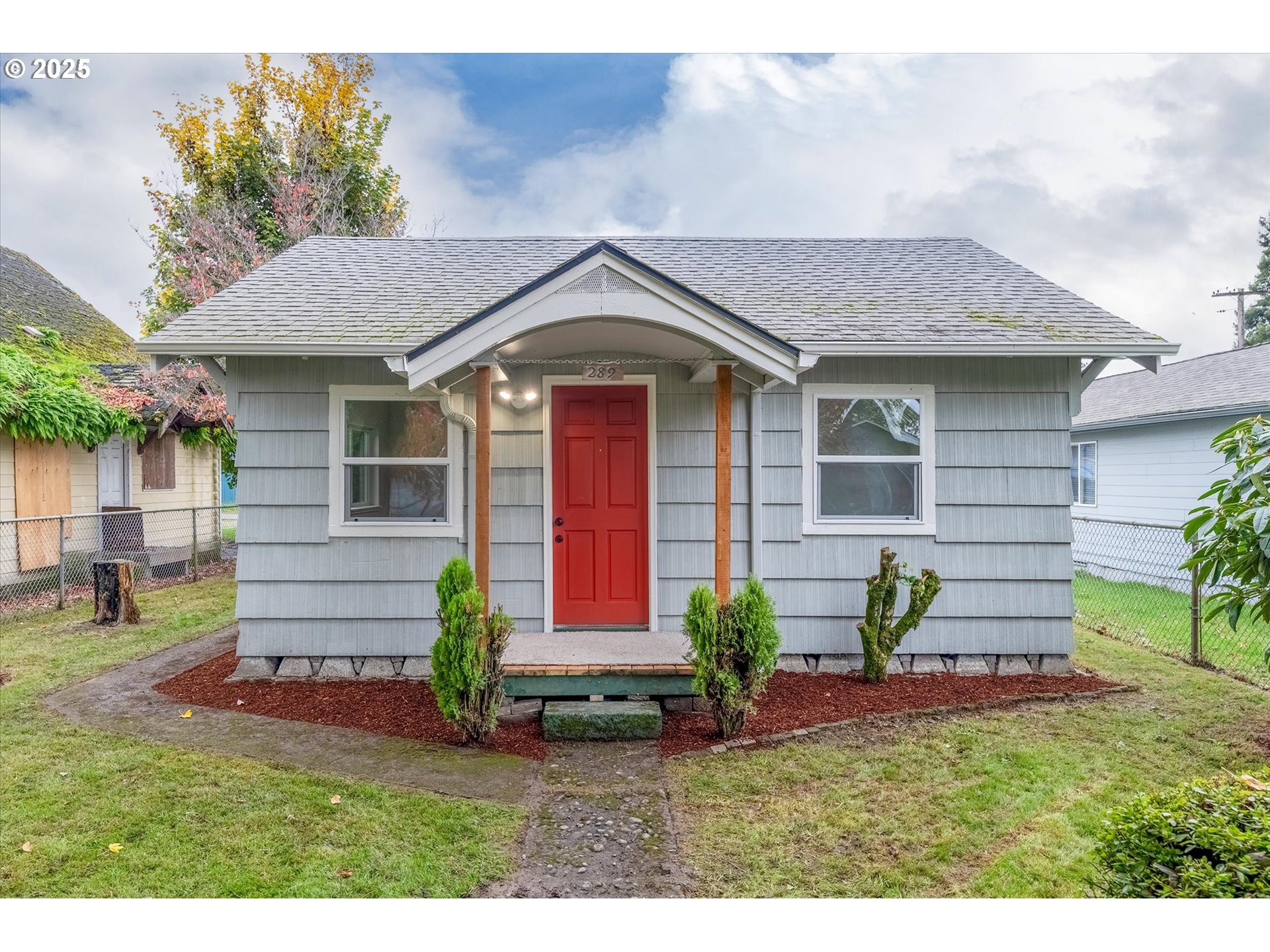 Photo 1 of 38 — 289 20TH AVE, Longview, WA 98632
