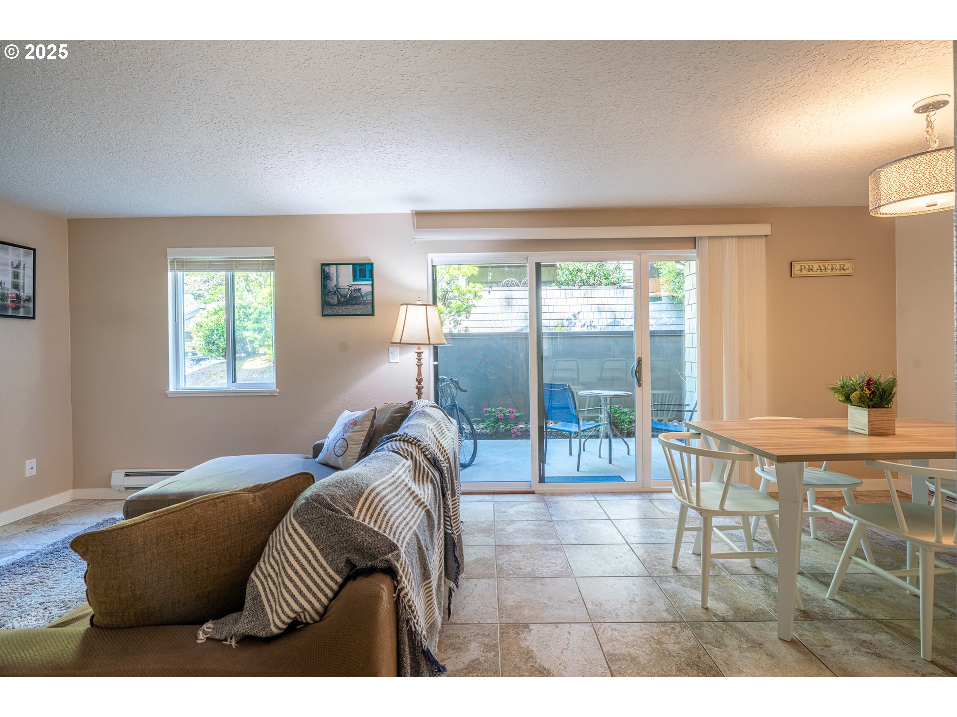 17 CRESTFIELD CT 17