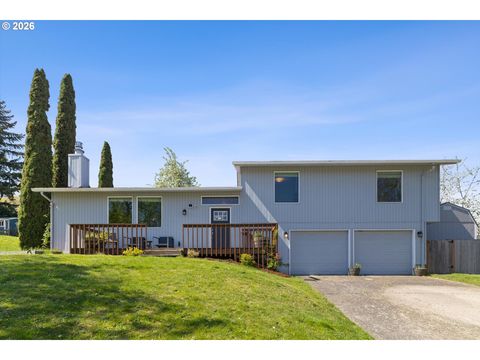 Photo of 2951 NW Kent St, Camas, WA 98607 (MLS # 470861374)