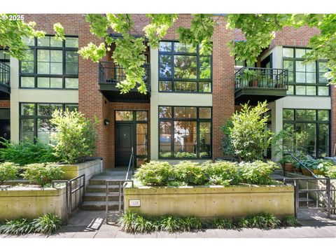 1128 NW JOHNSON ST 107 Portland OR 97209