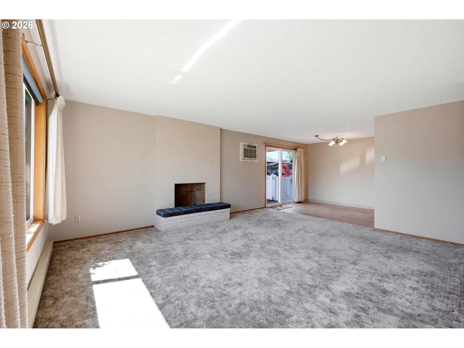 745 NE FLEMING AVE C22