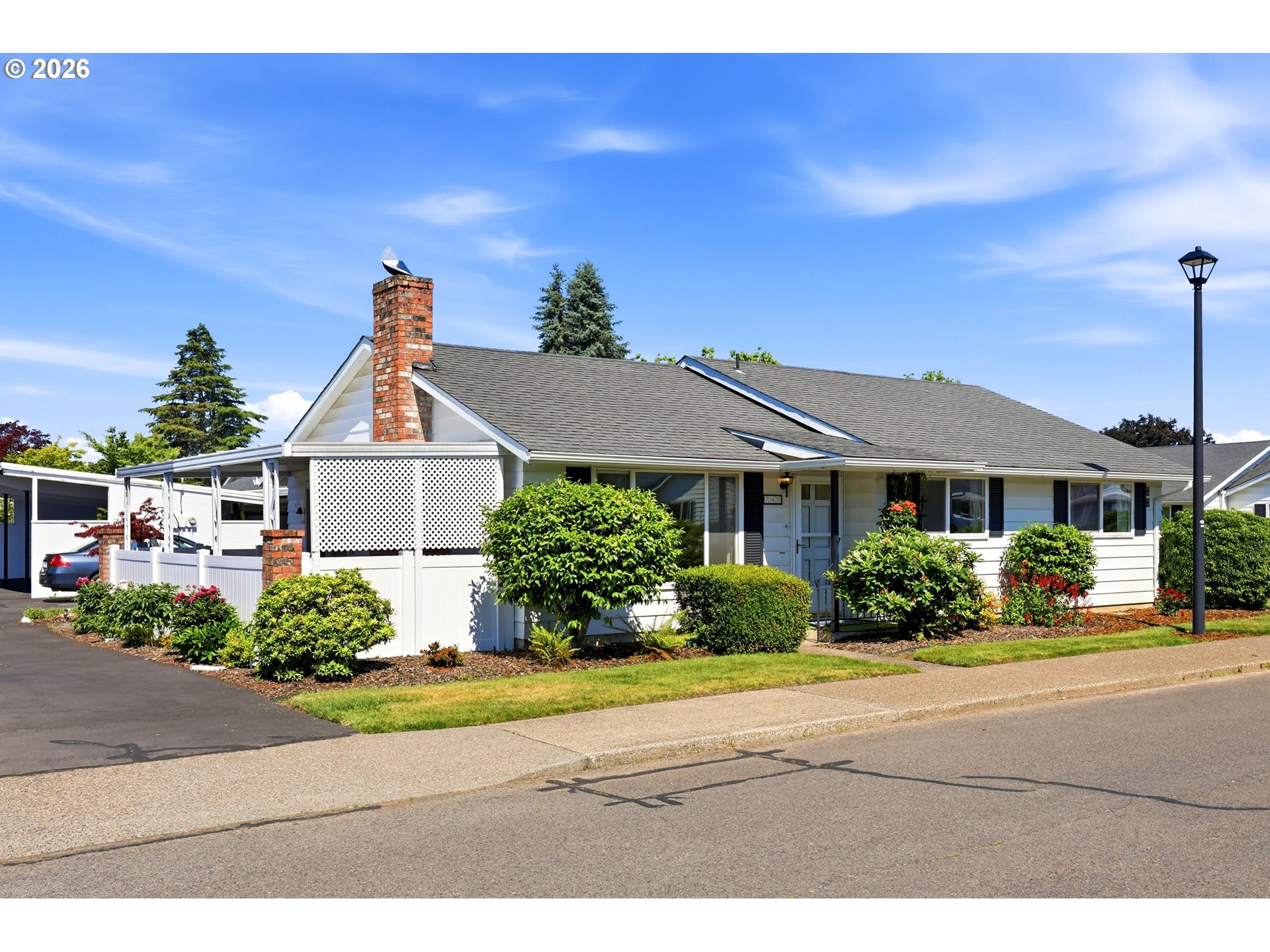 745 NE FLEMING AVE C22