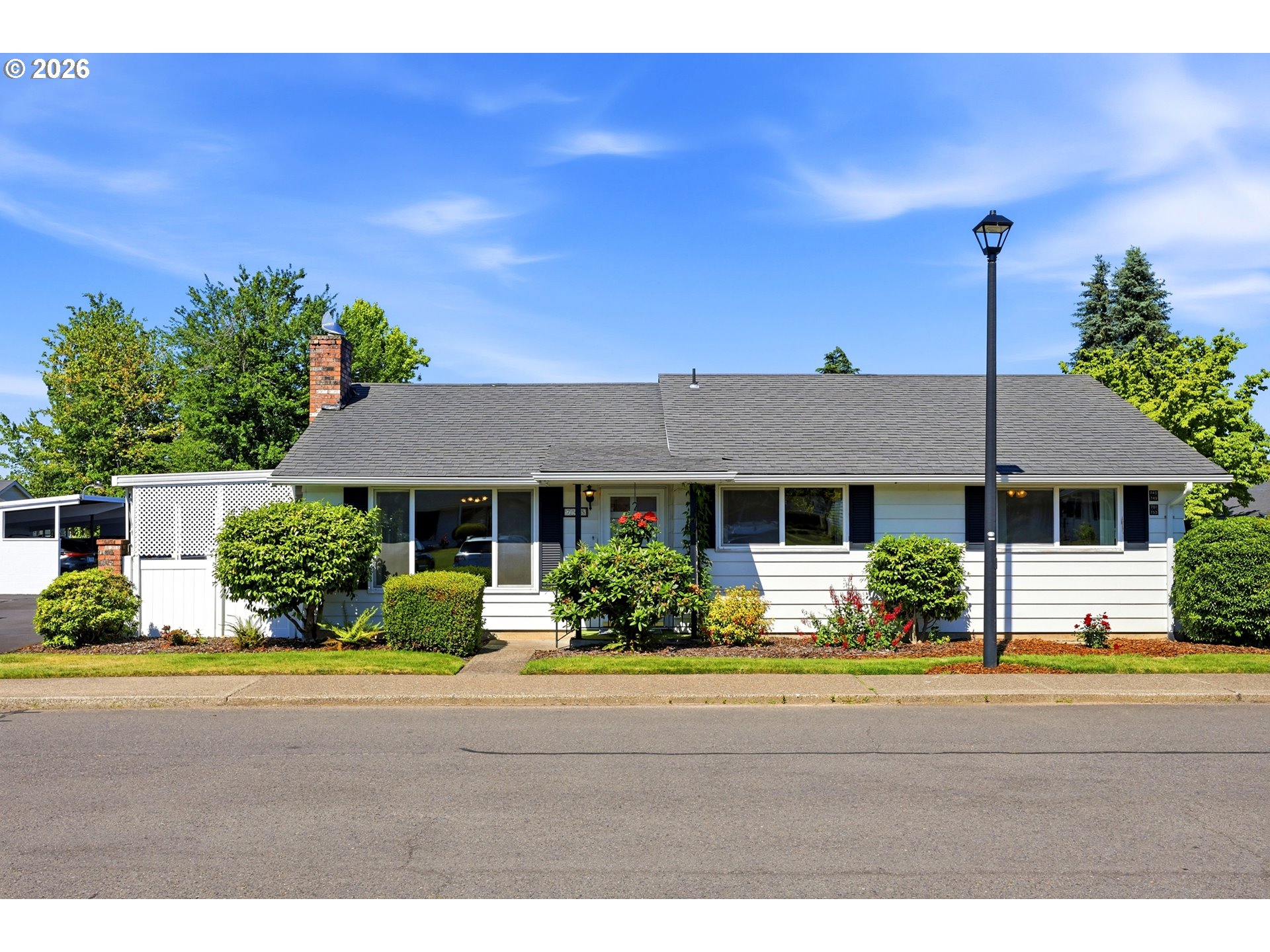 745 NE FLEMING AVE C22